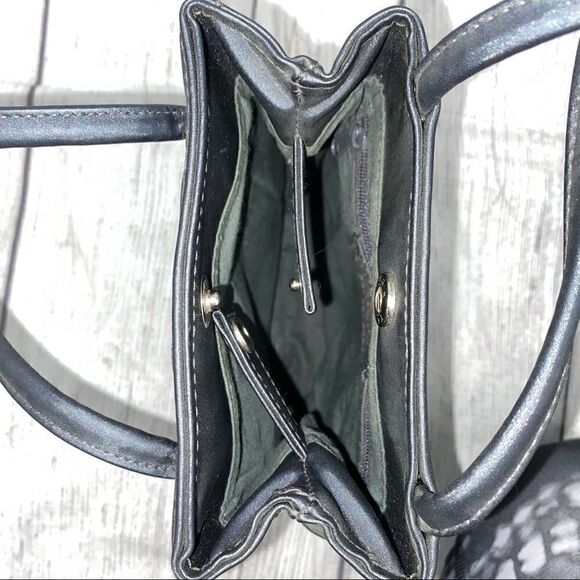 Chateau mini bucket bag w/snap close & straps - Picture 8 of 11